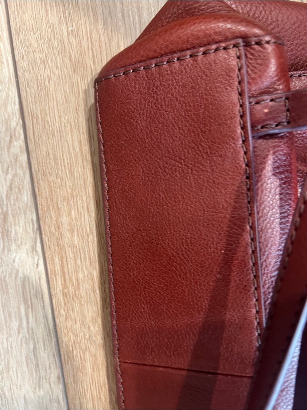 Fossil Women’s Leather Tote Bag in Cognac Brown - Picture 9 of 10
